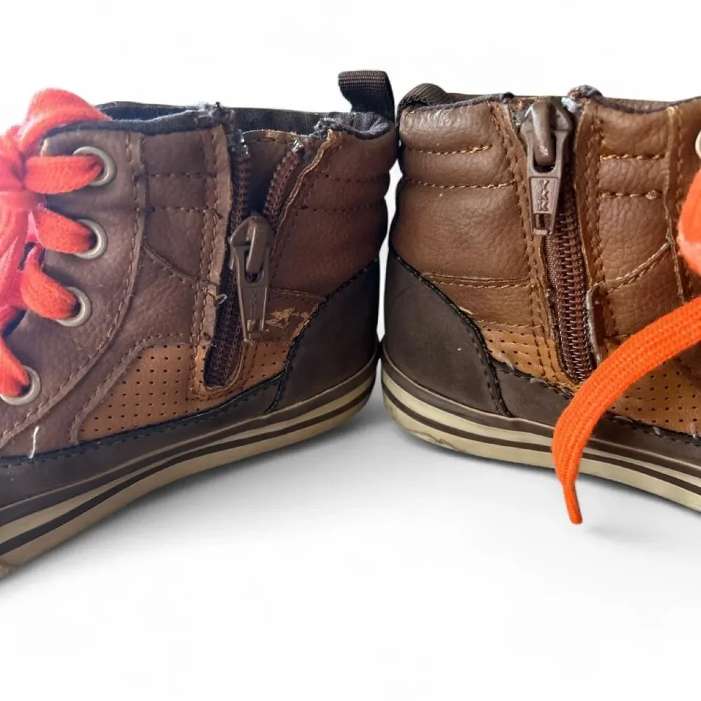 Boys size 8 GAP shoes